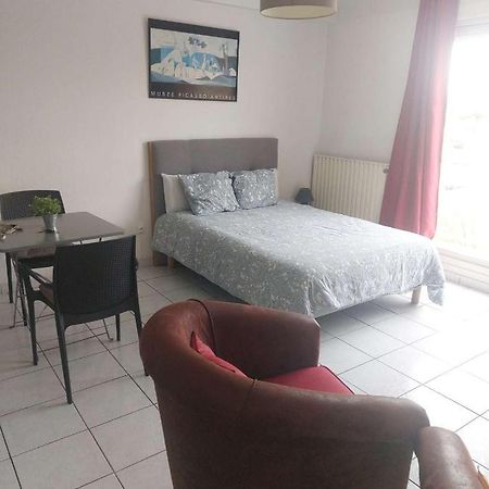 Residence D'Anjou - Grand Studio Avec Balcon Et Parking Privatif Perpignan Buitenkant foto