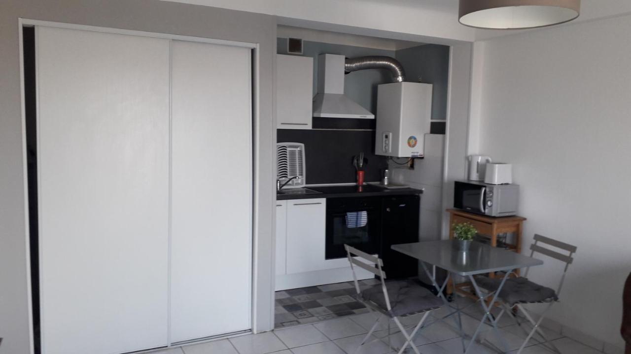 Residence D'Anjou - Grand Studio Avec Balcon Et Parking Privatif Perpignan Buitenkant foto