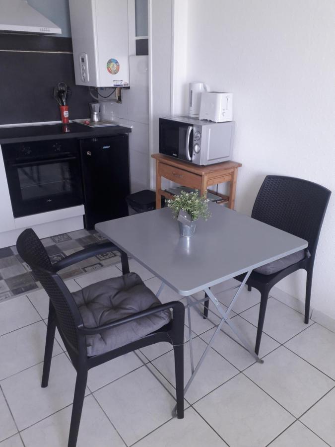 Residence D'Anjou - Grand Studio Avec Balcon Et Parking Privatif Perpignan Buitenkant foto