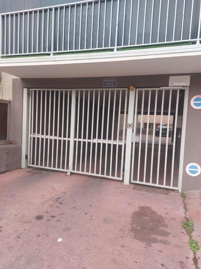 Residence D'Anjou - Grand Studio Avec Balcon Et Parking Privatif Perpignan Buitenkant foto